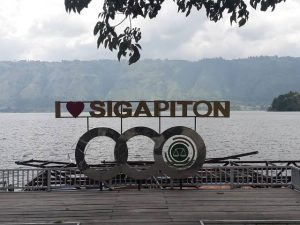 Desa Pinggir Danau Toba Yang Wajib Untuk Dijumpai