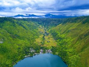 Desa Pinggir Danau Toba Yang Wajib Untuk Dijumpai